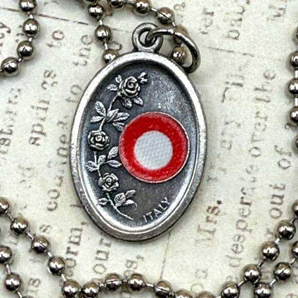 Saint St Philomena Italy Religious Medal Necklace with Cloth Relic - Picture 2 of 12